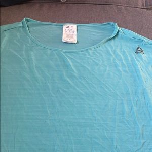 !!50% OFF!! NEVER WORN!! Reebok Sports Top